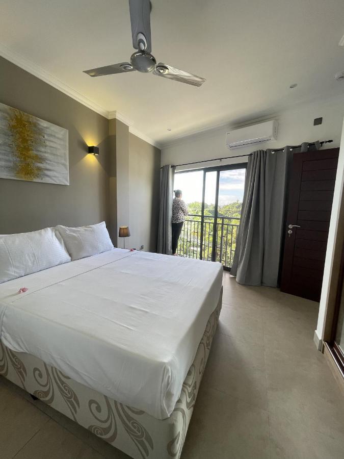 B Holiday Apartments Бо-Валлон Экстерьер фото