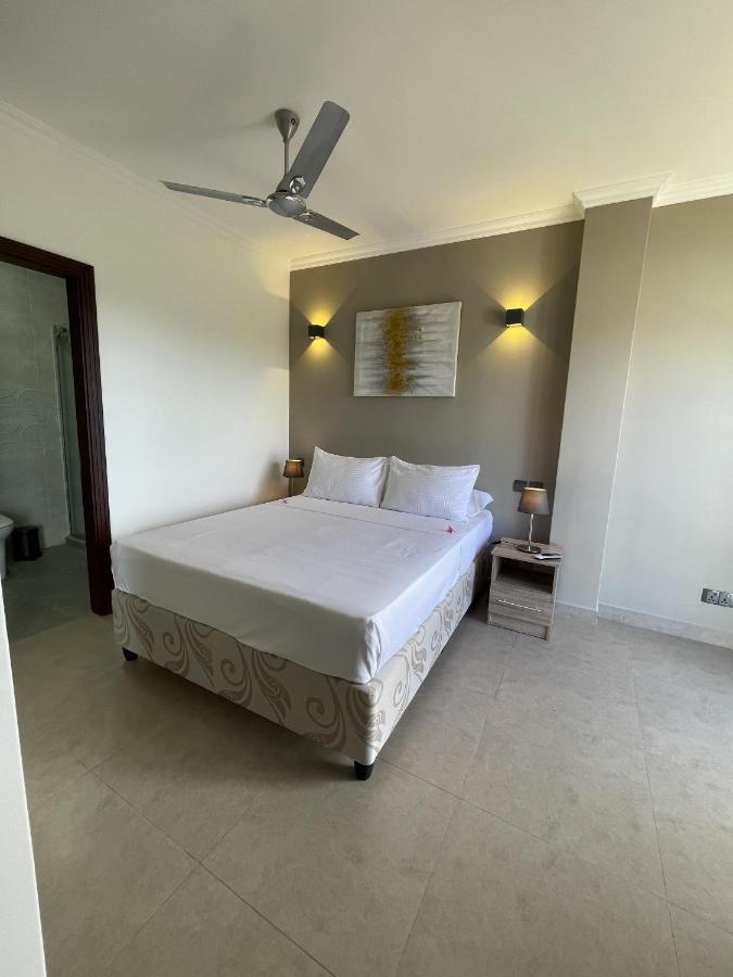 B Holiday Apartments Бо-Валлон Экстерьер фото