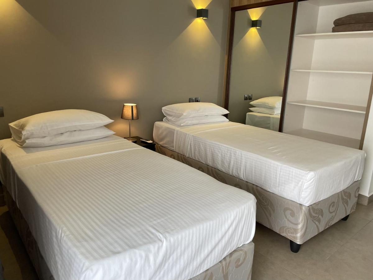 B Holiday Apartments Бо-Валлон Экстерьер фото